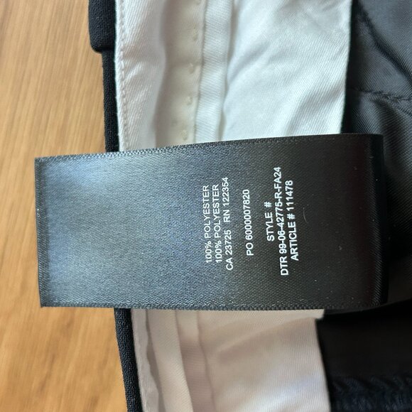 Aritzia Effortless Pant Wider in Black Crepette, Size 0 - Picture 8 of 9